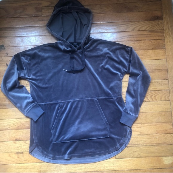 Alfani Intimates Platinum Tone Velvet Long Sleeve Hooded Pajama Top Sz S SOFT! - Picture 2 of 11